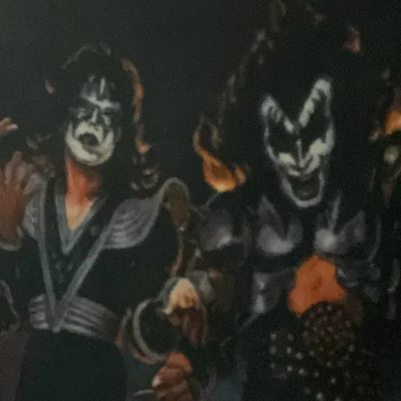 LIMITED EDITION RARE KISS DETROYER ALBUM COVER BEACH TOWEL BLANKET - Picture 3 of 6
